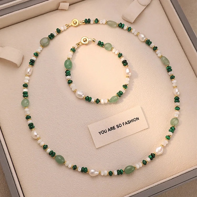Dopamine natural freshwater pearl necklace necklace colorful beaded clavicle chain women's new light luxury and high-end necklace
