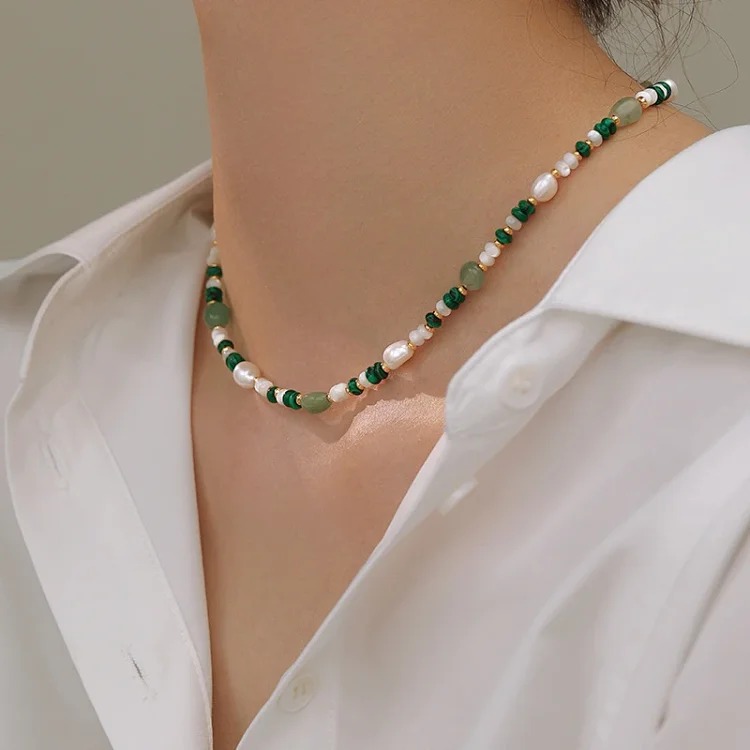 Dopamine natural freshwater pearl necklace necklace colorful beaded clavicle chain women's new light luxury and high-end necklace