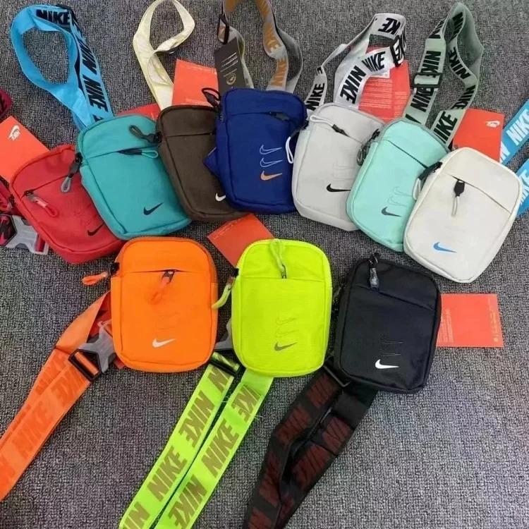 Ultra-large capacity portable fashion bag