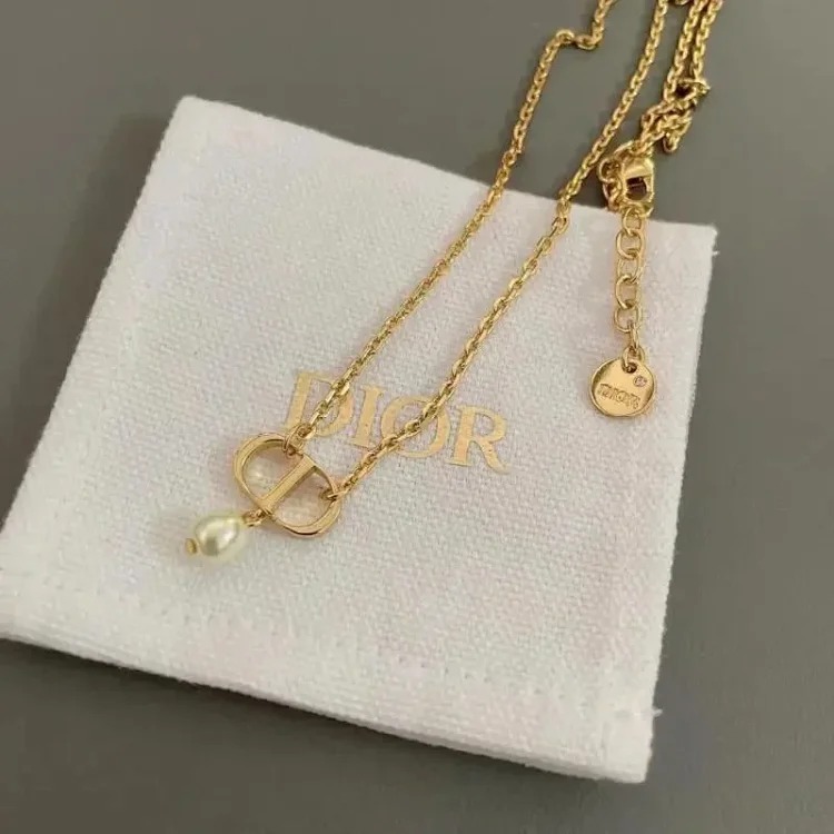 Classic golden pearl necklace bracelet Internet celebrity retro high-end fashion simple versatile clavicle chain