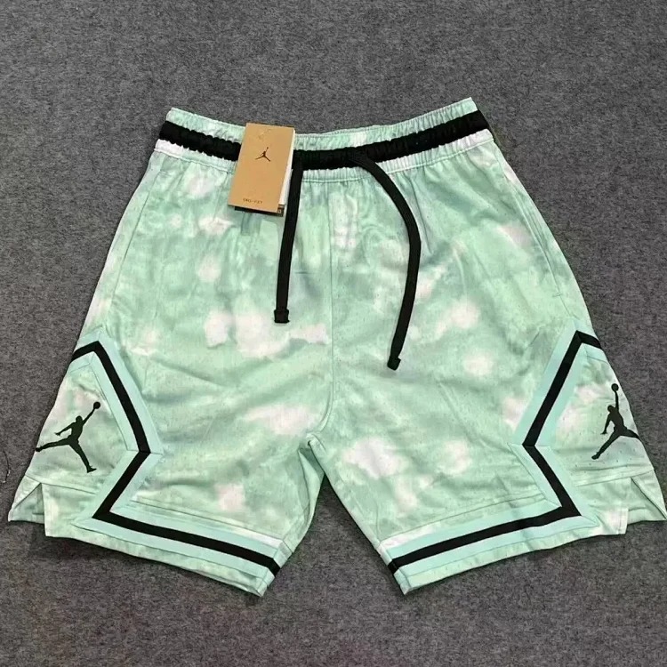 Fashionable and versatile sports shorts image 4