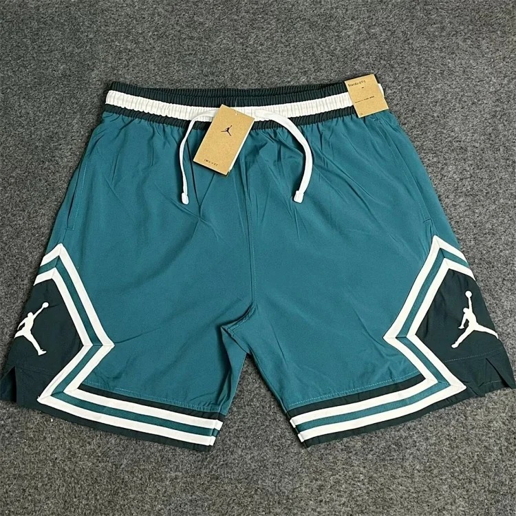 Fashionable and versatile sports shorts image 6