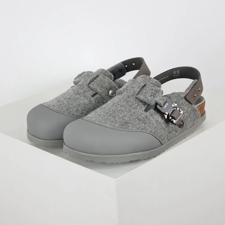 Di0r Slide/Sandals(pic2) Di0r Slide/Sandals