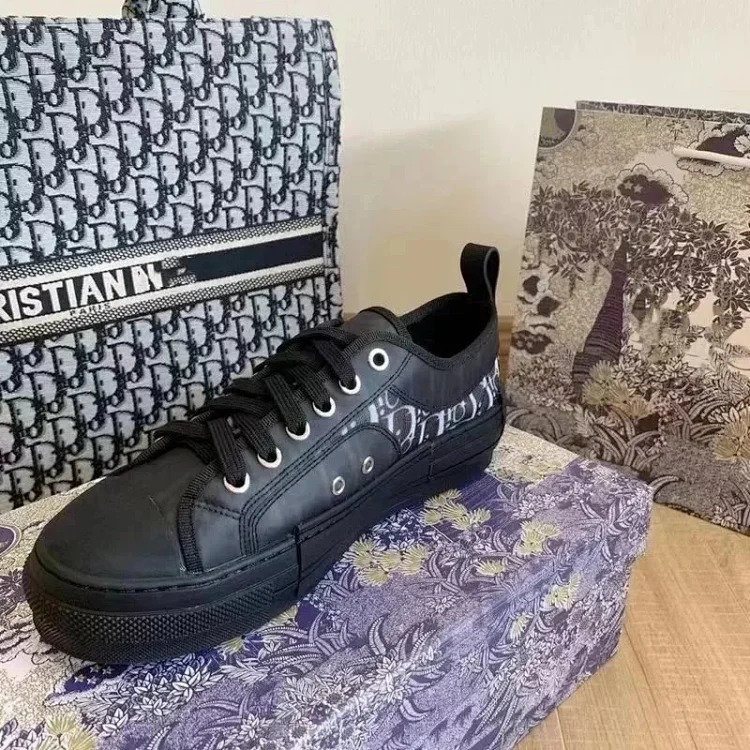 Dior Loafers are shipping normally image 5