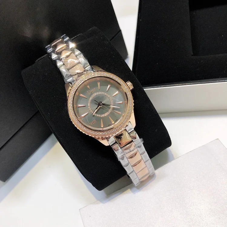 Exclusive 2020 AAA diamond model Dior VIII series women's watch, one-to-one molded women's watch.