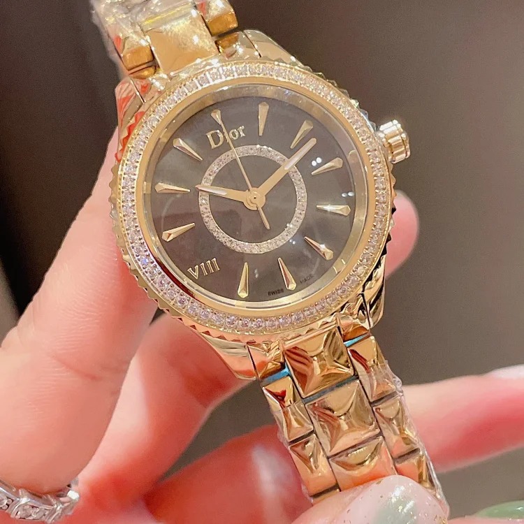 Exclusive 2020 AAA diamond model Dior VIII series women's watch, one-to-one molded women's watch.