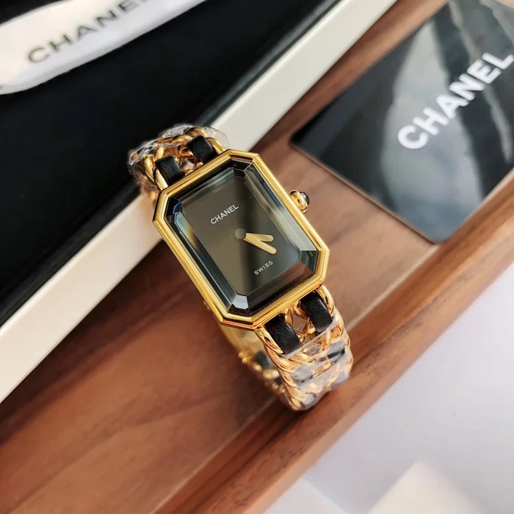 Chinese Valentine's Day gift, Chanel PREMIÈRE ROCK watch