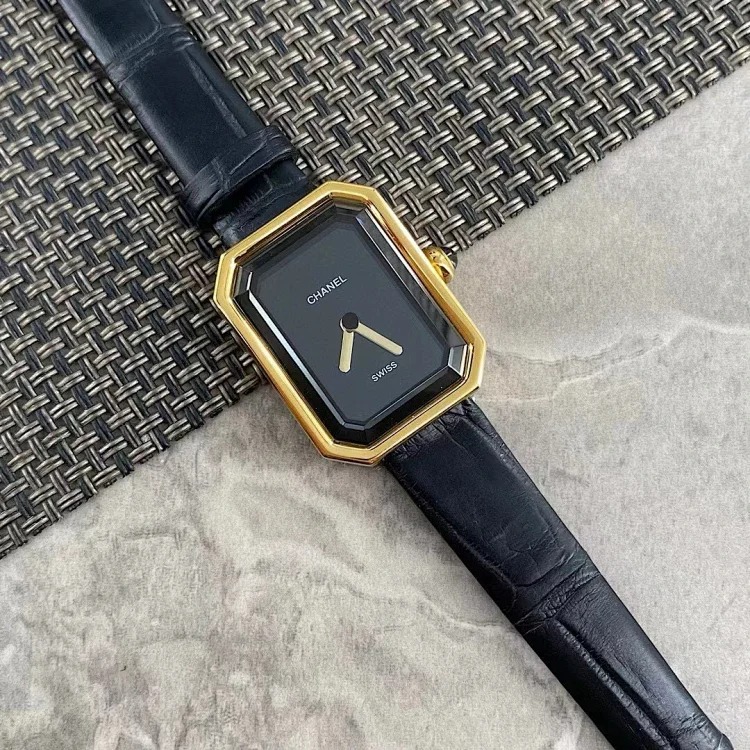 Crocodile Chanel Chanel black gold sugar cube ladies image 4