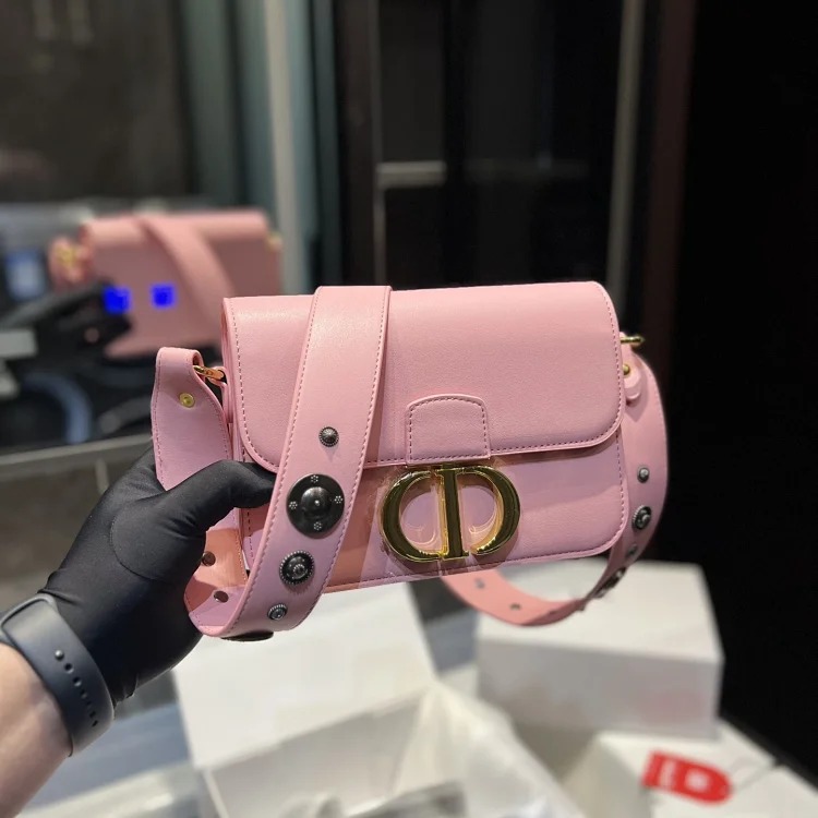 D fashion bags