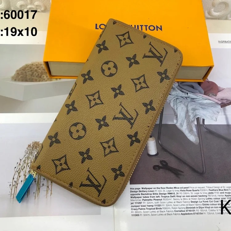 Fashionable Card Holder Zipper Bifold Wallet-CY