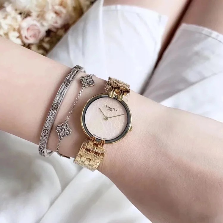 Japanese medieval treasure watch ✨ D Austria fashion devil women's watch
