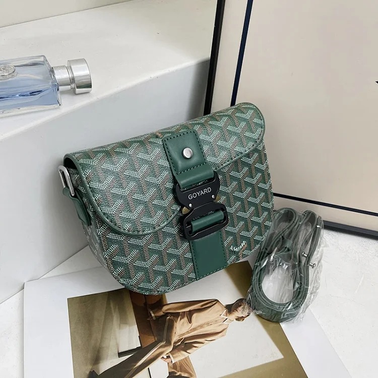 Dior 2025 New Foreign Trade Goya Saddle Bag Niche Temperament Shoulder Bag Crossbody Unisex Messenger Bag Dog Tooth Bag(pic4) Dior 2025 New Foreign Trade Goya Saddle Bag Niche Temperament Shoulder Bag Crossbody Unisex Messenger Bag Dog Tooth Bag