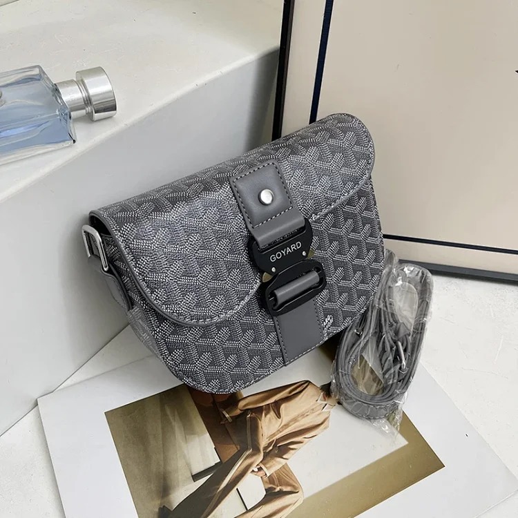 Dior 2025 New Foreign Trade Goya Saddle Bag Niche Temperament Shoulder Bag Crossbody Unisex Messenger Bag Dog Tooth Bag(pic6) Dior 2025 New Foreign Trade Goya Saddle Bag Niche Temperament Shoulder Bag Crossbody Unisex Messenger Bag Dog Tooth Bag