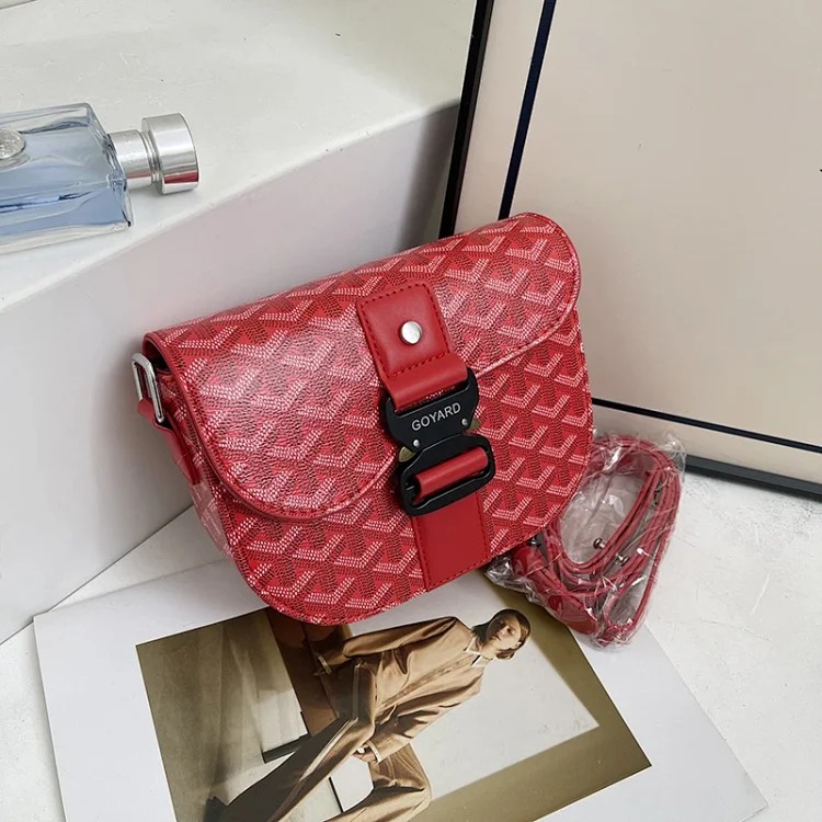 Dior 2025 New Foreign Trade Goya Saddle Bag Niche Temperament Shoulder Bag Crossbody Unisex Messenger Bag Dog Tooth Bag(pic7) Dior 2025 New Foreign Trade Goya Saddle Bag Niche Temperament Shoulder Bag Crossbody Unisex Messenger Bag Dog Tooth Bag