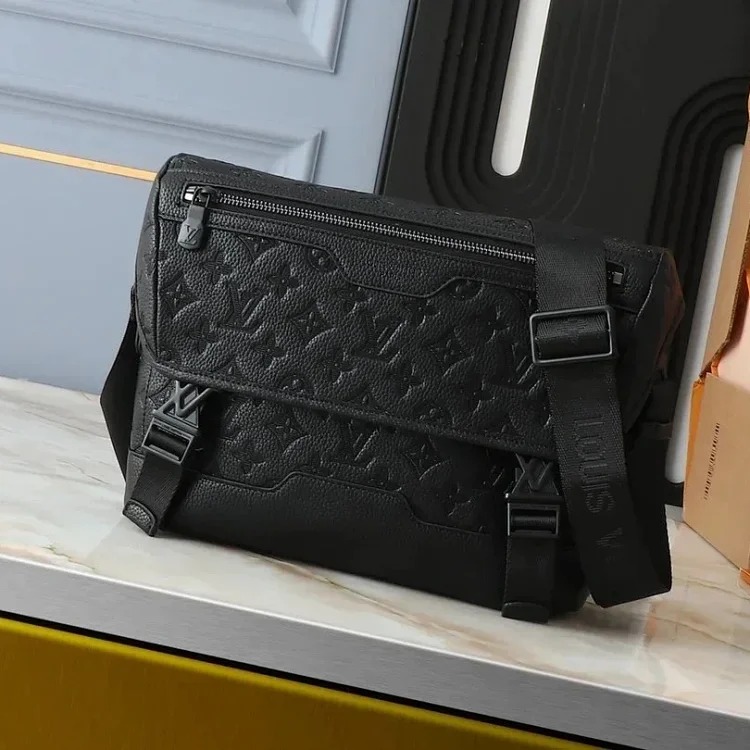 Classic retro fashion crossbody bag waist bag