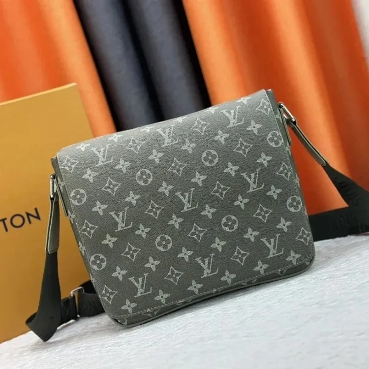 Classic retro fashion crossbody bag waist bag
