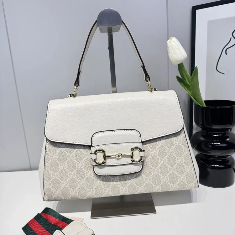 New trendy single-shoulder, multi-functional, large-capacity, fashionable and versatile crossbody bag (plastic film image 4