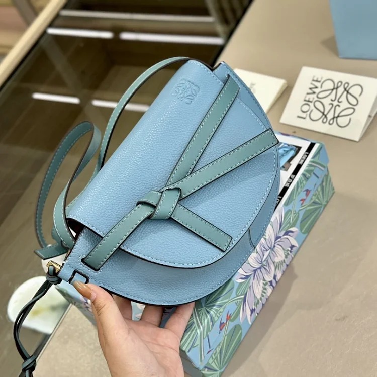 L fashion bag
