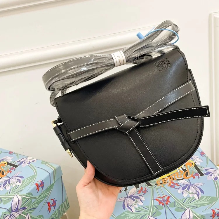 L fashion bag