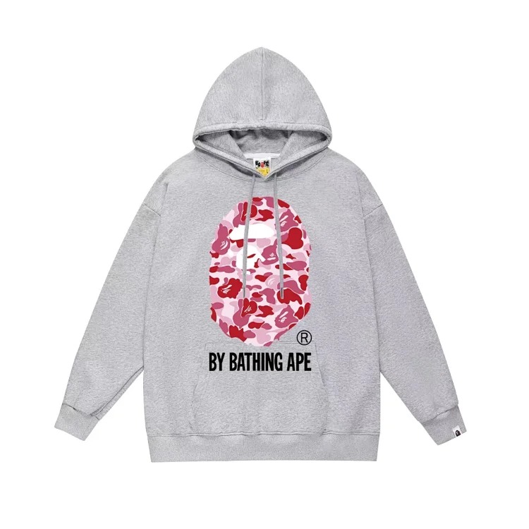 Fashionable and simple hooded sweatshirt outfit