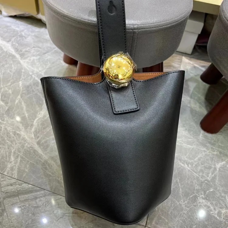 Correct Luojia 2025 new Pebble Bucket bucket bag imported cowhide single shoulder crossbody handbag