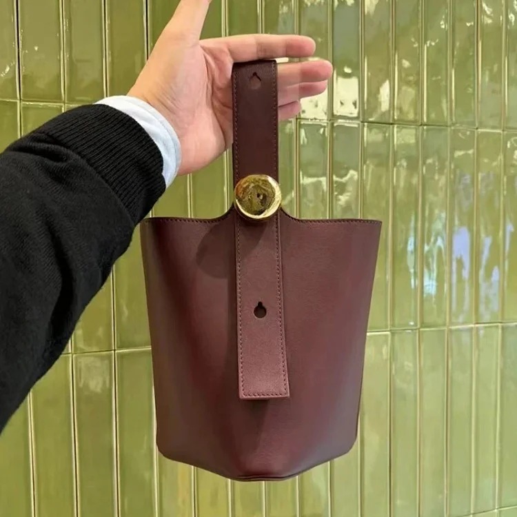Correct Luojia 2025 new Pebble Bucket bucket bag imported cowhide single shoulder crossbody handbag