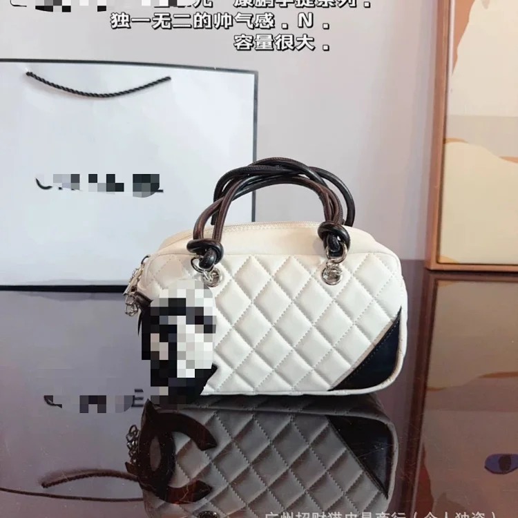 Wholesale black and white panda bowling ball vintage Kangpeng second hand rhombus pillow bag shoulder handbag