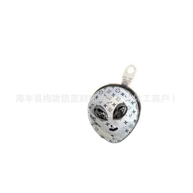 Personalized funny alien small bag for women 25 new cartoon fashion niche versatile small pendant pendant