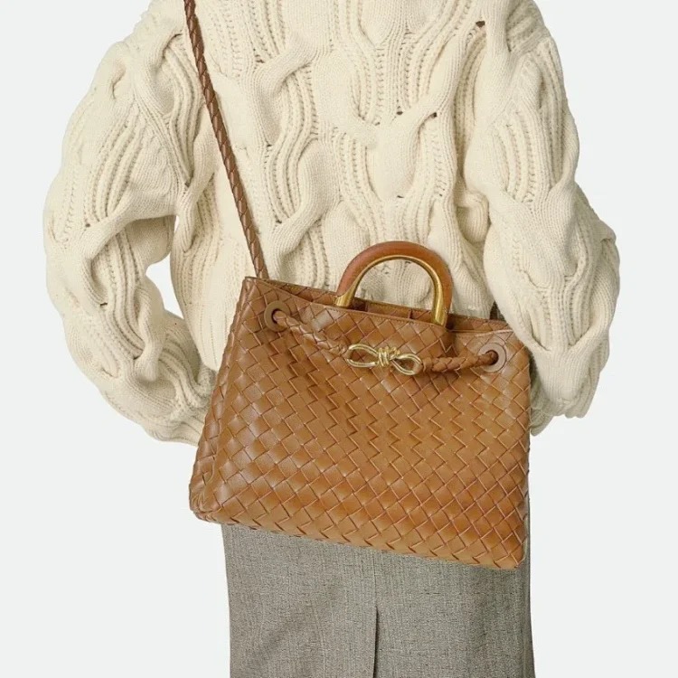 Bs cross-border popular hand-woven bag cowhide womens large-capacity handbag old money style tote shoulder cross-body(pic10) B's cross-border popular hand-woven bag cowhide women's large-capacity handbag old money style tote shoulder cross-body