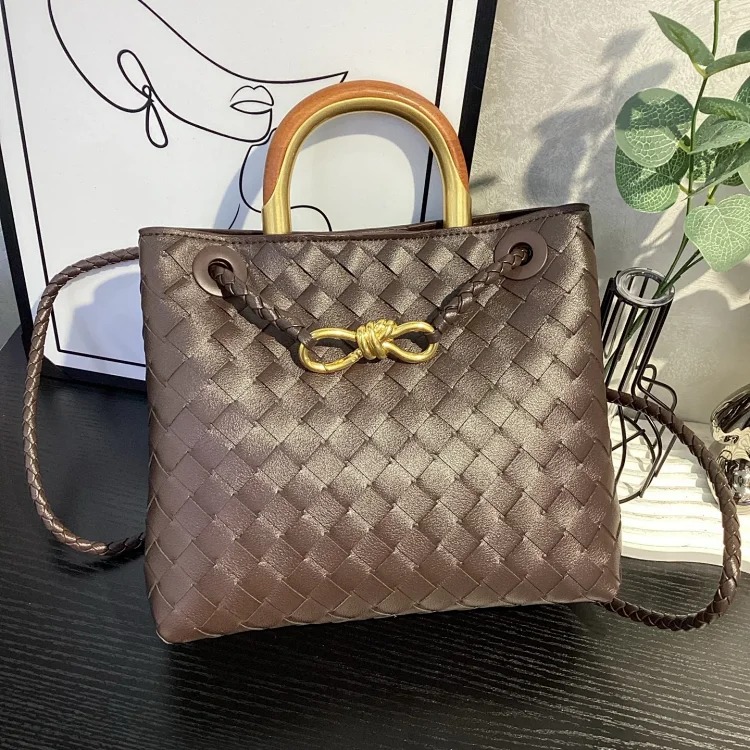 Bs cross-border popular hand-woven bag cowhide womens large-capacity handbag old money style tote shoulder cross-body(pic3) B's cross-border popular hand-woven bag cowhide women's large-capacity handbag old money style tote shoulder cross-body