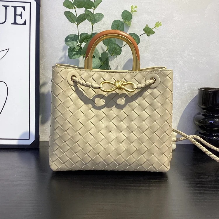 Bs cross-border popular hand-woven bag cowhide womens large-capacity handbag old money style tote shoulder cross-body(pic7) B's cross-border popular hand-woven bag cowhide women's large-capacity handbag old money style tote shoulder cross-body