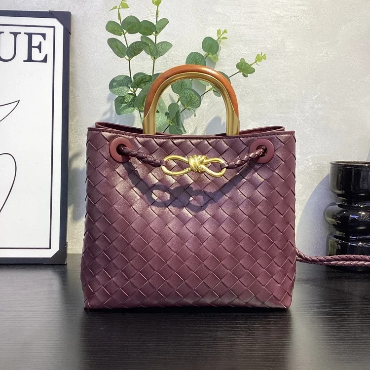 Bs cross-border popular hand-woven bag cowhide womens large-capacity handbag old money style tote shoulder cross-body(pic9) B's cross-border popular hand-woven bag cowhide women's large-capacity handbag old money style tote shoulder cross-body