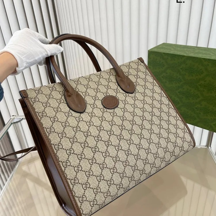 G fashion bag
