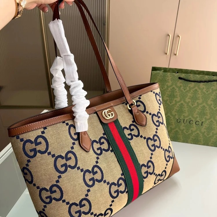 G fashion bag