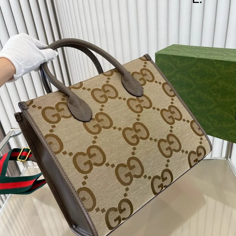 G fashion bag