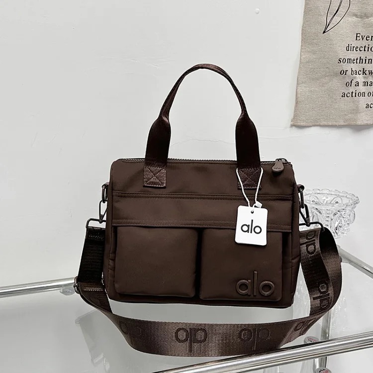 2026 new alo simple and versatile nylon waterproof shoulder crossbody bag large capacity multi-compartment outing commuting bag