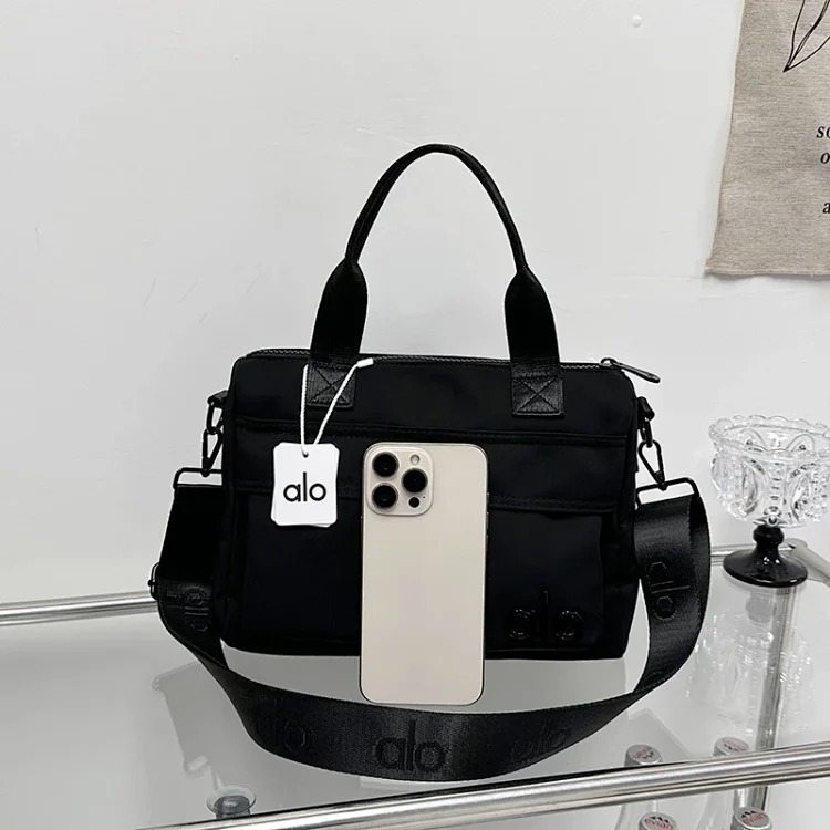 2026 new alo simple and versatile nylon waterproof shoulder crossbody bag large capacity multi-compartment outing commuting bag