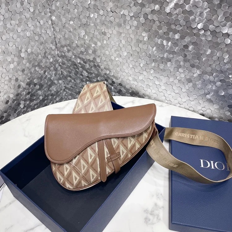D fashion bags