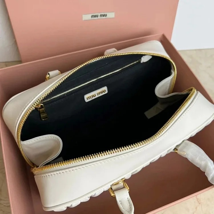 Miu new retro bowling crossbody bag pleated lambskin Boston fashion shoulder handbag women's trend