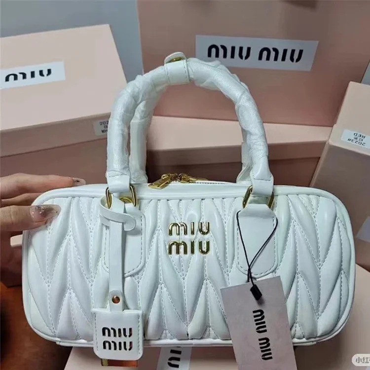 Miu new retro bowling crossbody bag pleated lambskin Boston fashion shoulder handbag women's trend