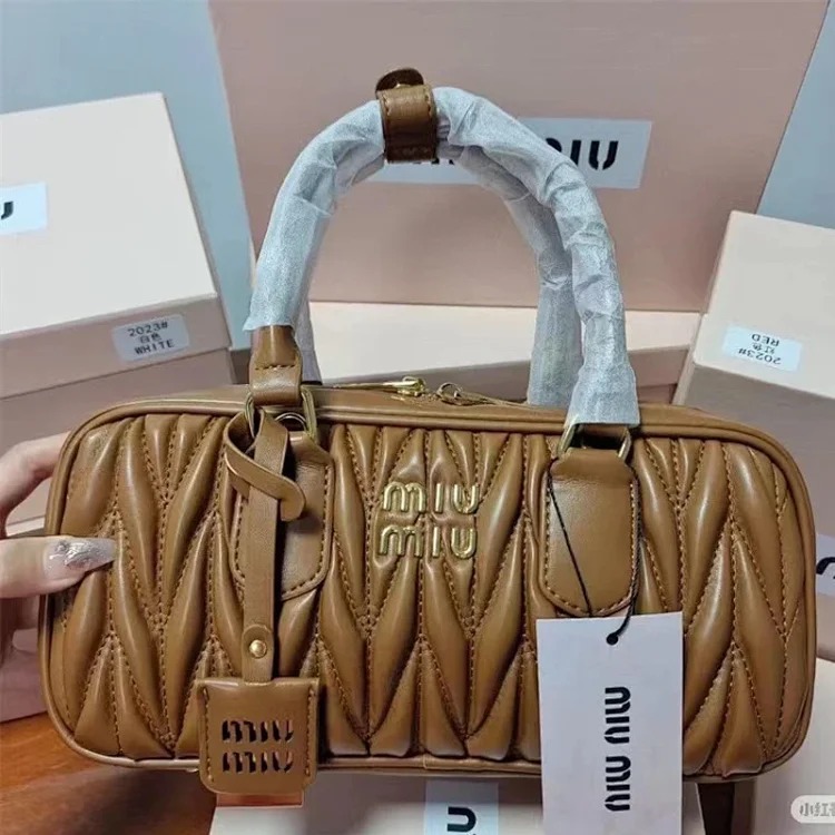 Miu new retro bowling crossbody bag pleated lambskin Boston fashion shoulder handbag women's trend