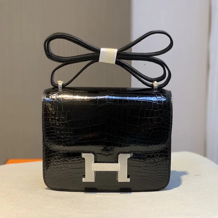 H fashion bag