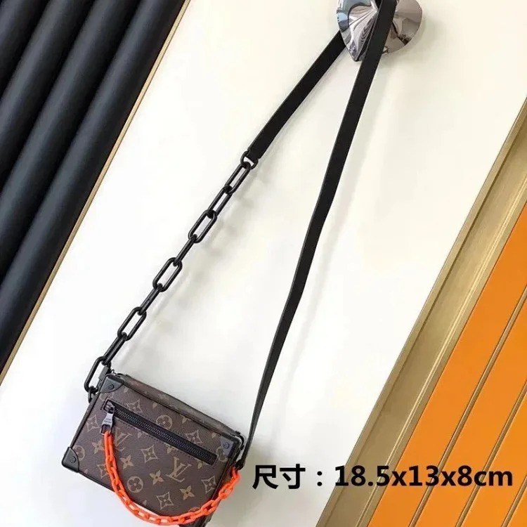 Celine XMT182025 new men's and women's bags genuine leather box bag chain bag Black Warrior three-in-one messenger bag pillow bag image 4