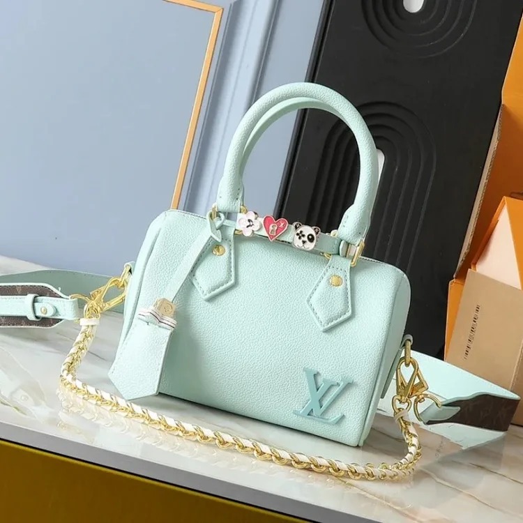 Classic fashion casual bag