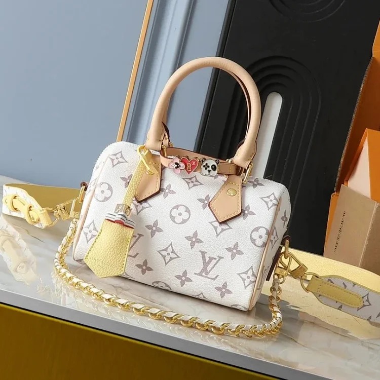Classic fashion casual bag