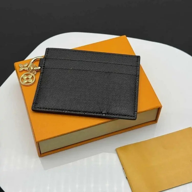 Popular batch of European and American foreign trade classic letter full leather embossed card holder wallet original quality document card holder 82739