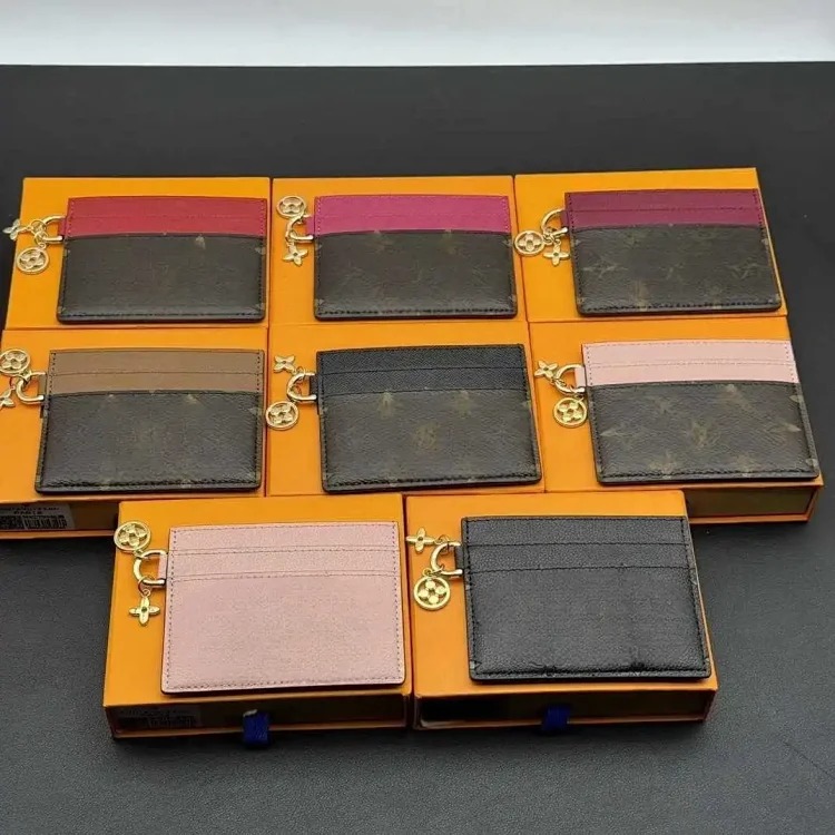 Popular batch of European and American foreign trade classic letter full leather embossed card holder wallet original quality document card holder 82739