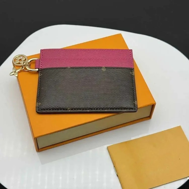 Popular batch of European and American foreign trade classic letter full leather embossed card holder wallet original quality document card holder 82739