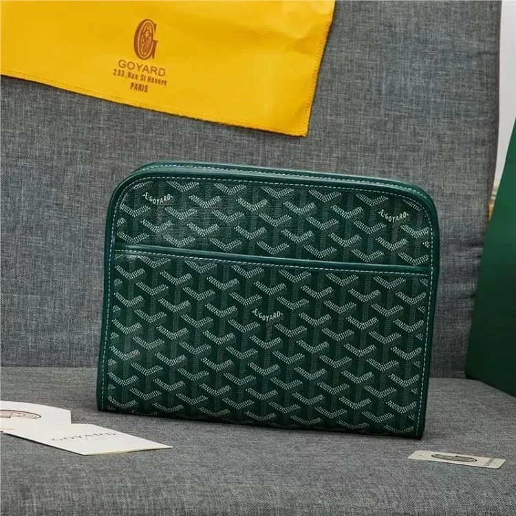 Toiletries bag and cosmetic bag image 5
