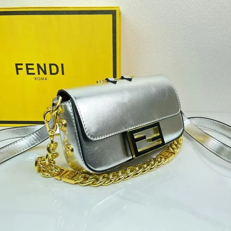 Fendi F Family Alliance's new large buckle hardware chain small square bag baguette women's female flip small bag elegant crossbody bag